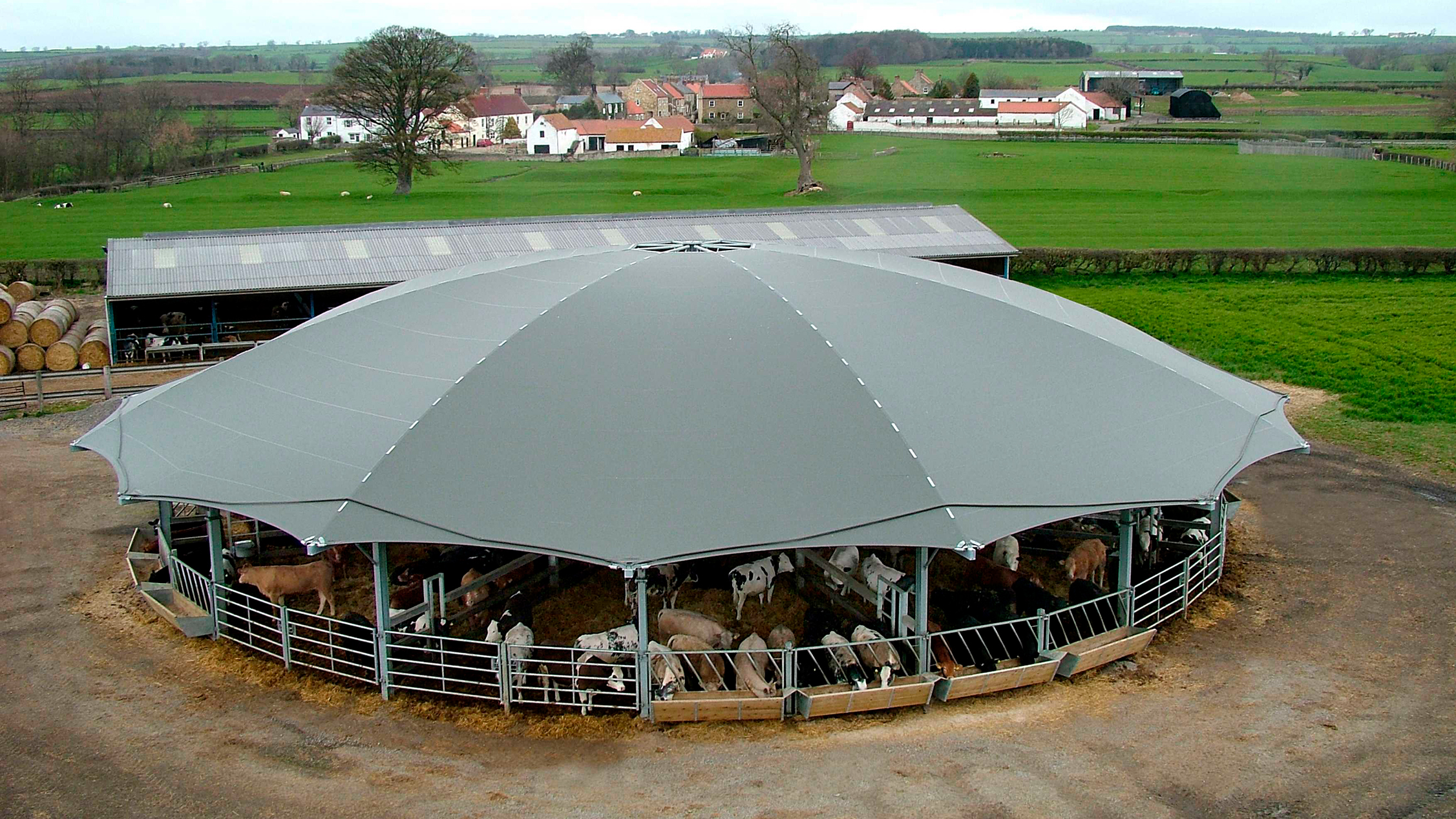 Animal shelter made of PVC coated fabric.